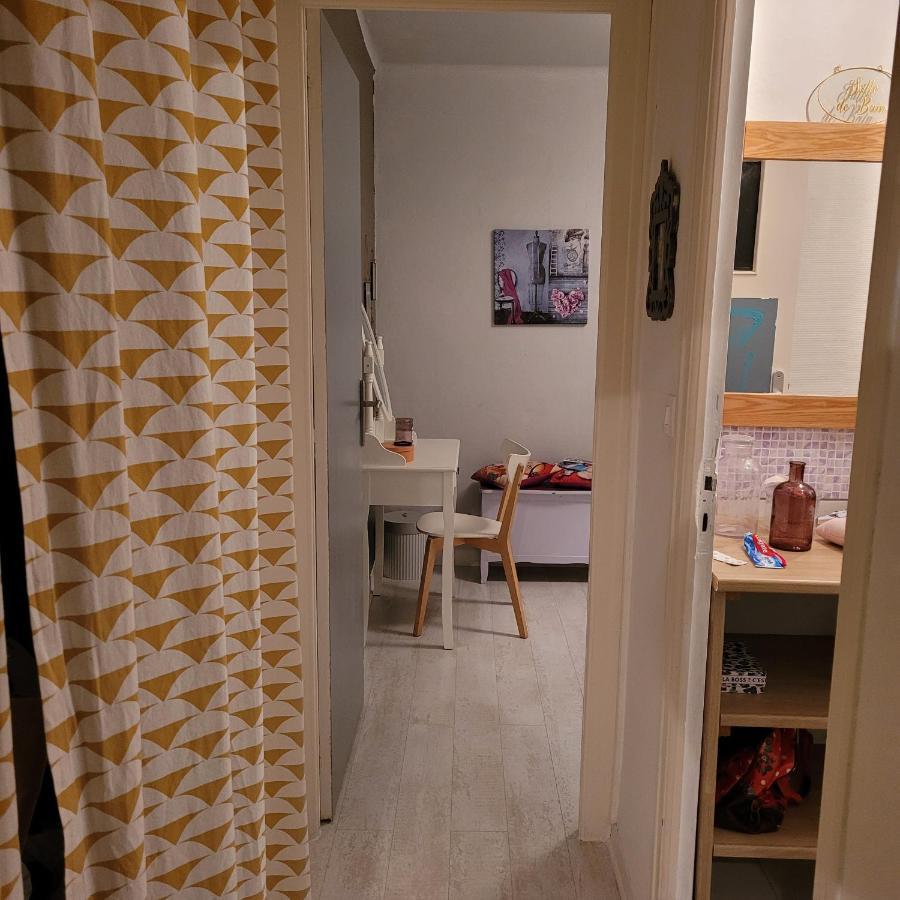 Charmant Appartement A Deux Pas Du Centre Historique Quimper Exteriör bild